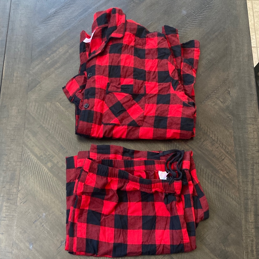 Red and Black Men’s Plaid Pajama Set